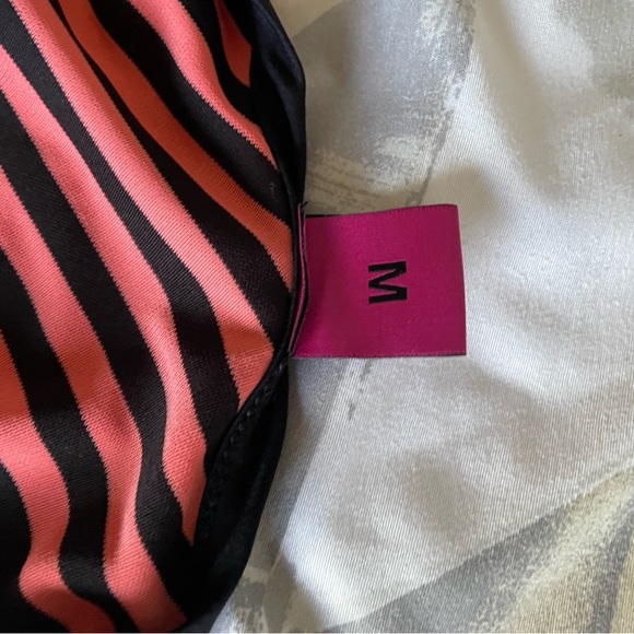 Save the Queen mini dress - Picture 10 of 11